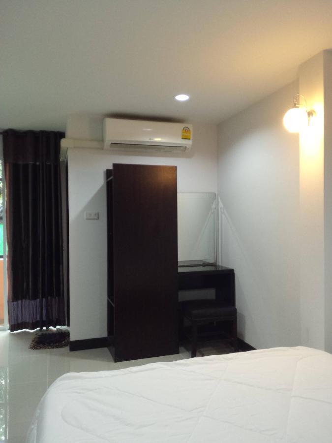 Chom Chan Guesthouse & Hostel เชียงใหม่ ภายนอก รูปภาพ